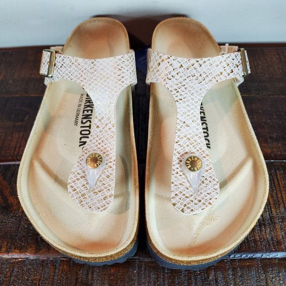 Birkenstock Gizeh Sandals Womens Mens Sizing Regular Shiny Python Eggshell - Picture 3 of 11